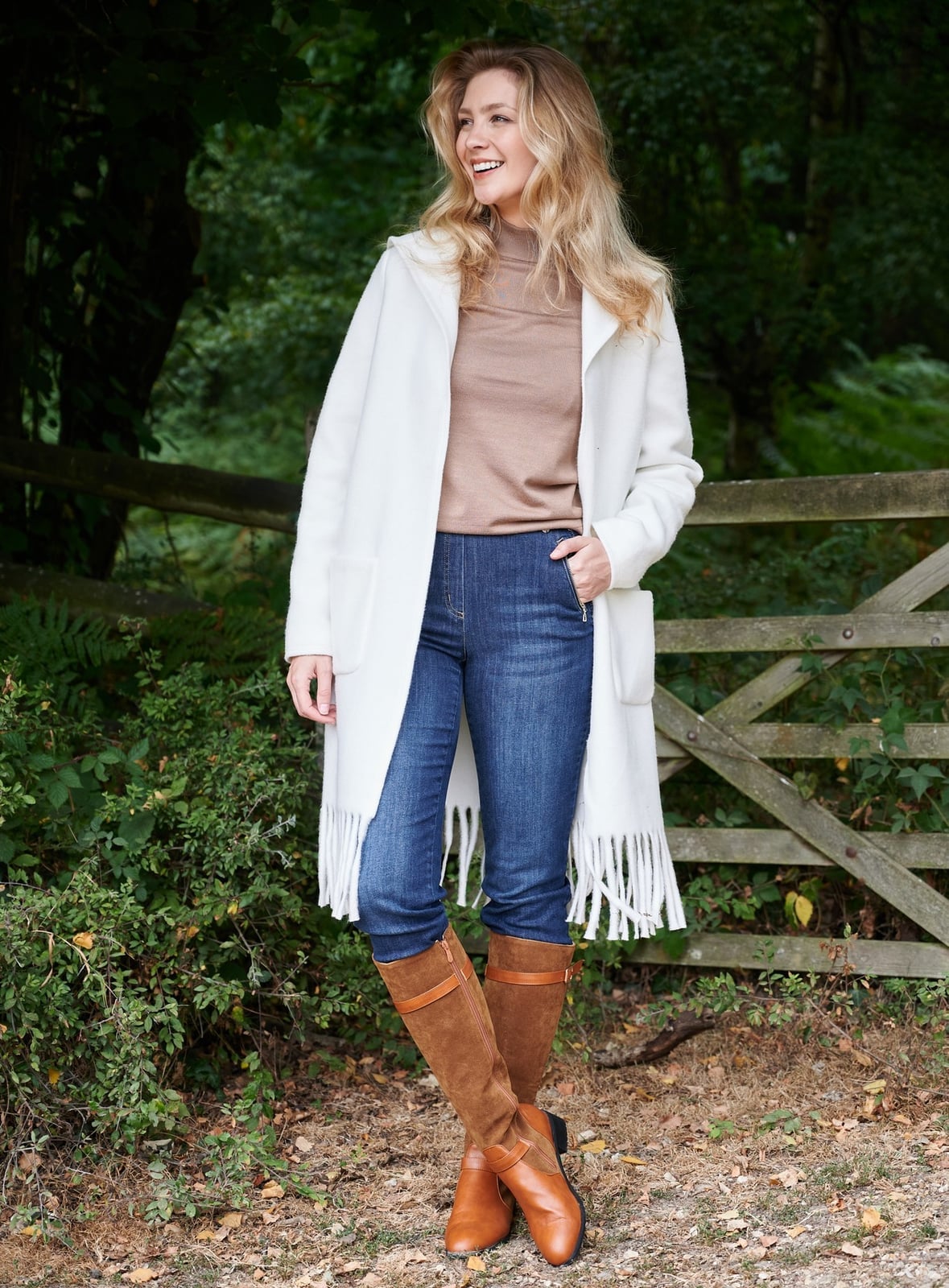 White hooded cardigan with fringe and jeans — Classy Casual Outfits