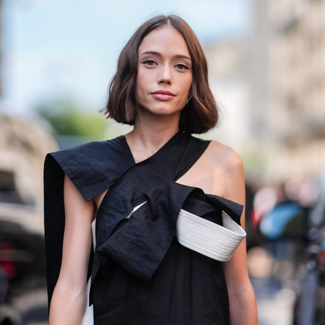 Blunt Wavy Brown Bob Blunt Wavy Brown Bob — Classy Chin Length Hair