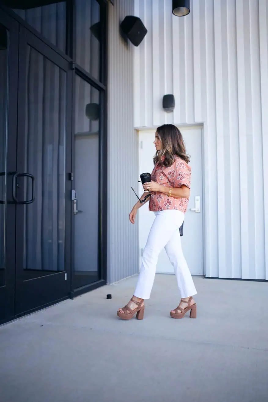 Pink floral top with white wide-leg trousers Pink floral top with white wide-leg trousers — Classy Church Outfits