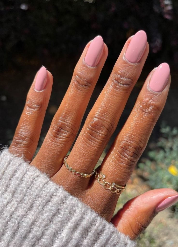 Creamy Light Pink Medium Oval Nails — Classy Clean Girl Nails