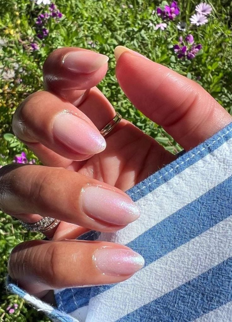 Pale Pink Iridescent Shimmer Medium Oval — Classy Clean Girl Nails