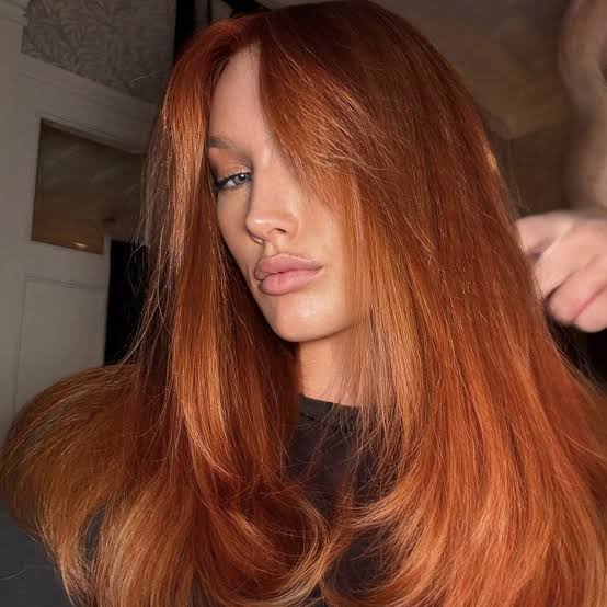 Mid-Back Copper Balayage With Curtain Bangs Mid-Back Copper Balayage With Curtain Bangs — Classy Copper Hair