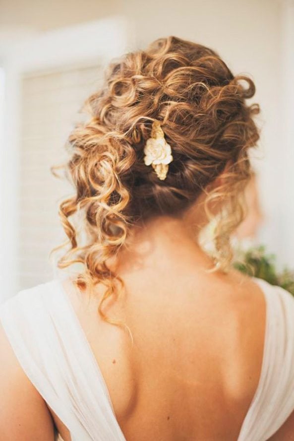 Shoulder-Length Updo With Honey Blonde Highlights — Classy Curly Hair Hairstyles