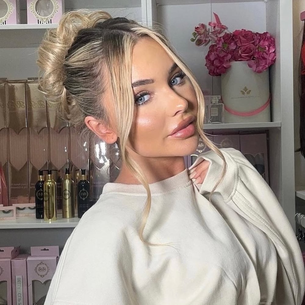 Wavy Thick Blonde Updo Curtain Bangs Wavy Thick Blonde Updo Curtain Bangs — Classy Dirty Hair Hairstyles