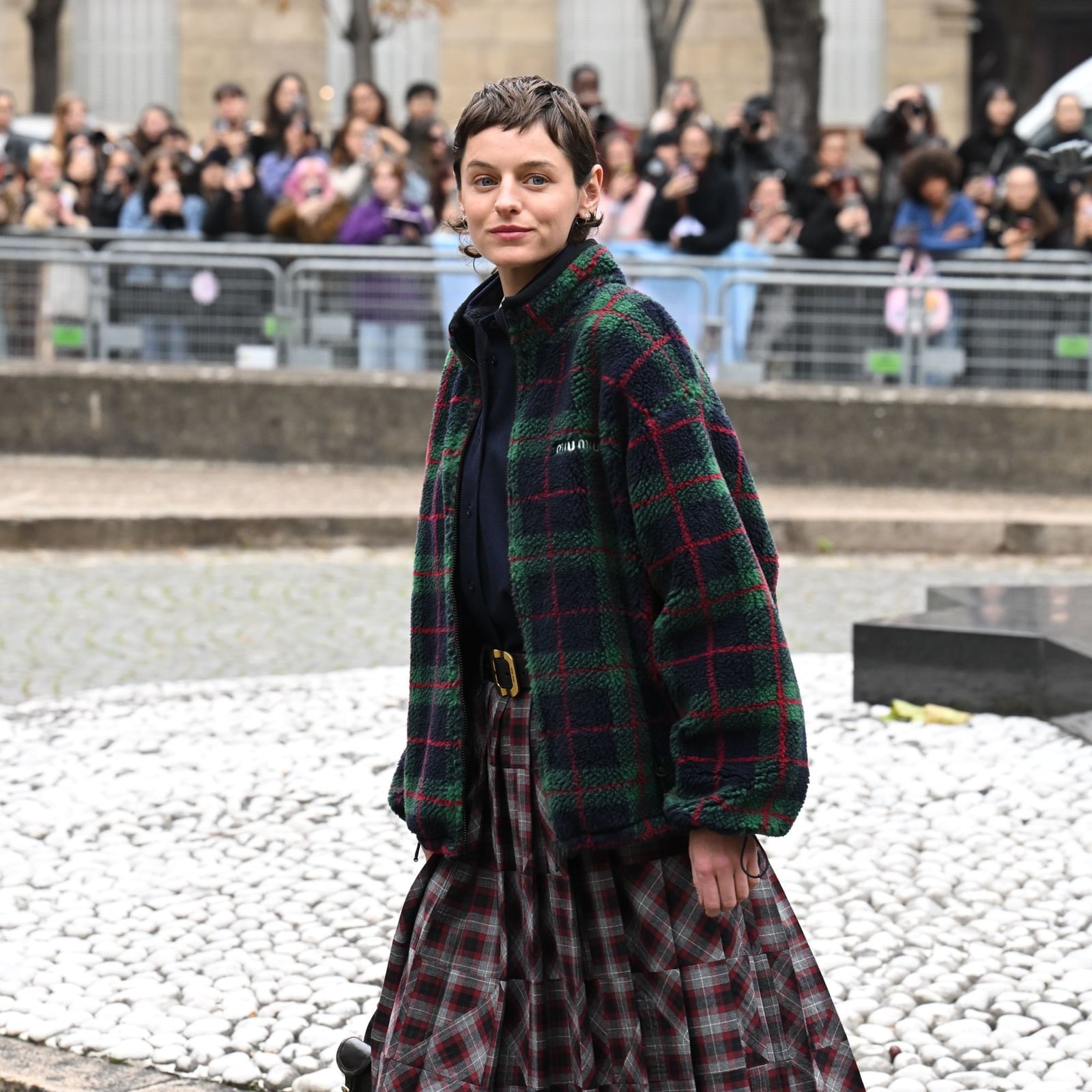 Oversized Plaid Fleece Jacket for Street Style — Classy Fleece Outfits