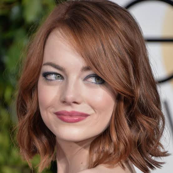 Shimmering Strawberry Blonde Chin Bob Blowout — Classy Ginger Hair Color