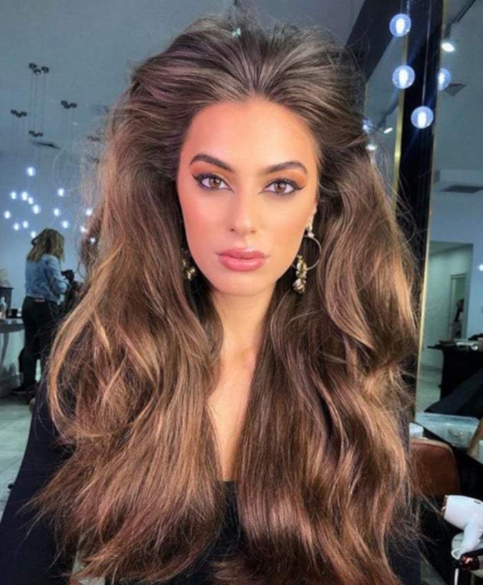 Thick Dark Blonde Blowout With Curtain Bangs — Classy Going Out Hairstyles