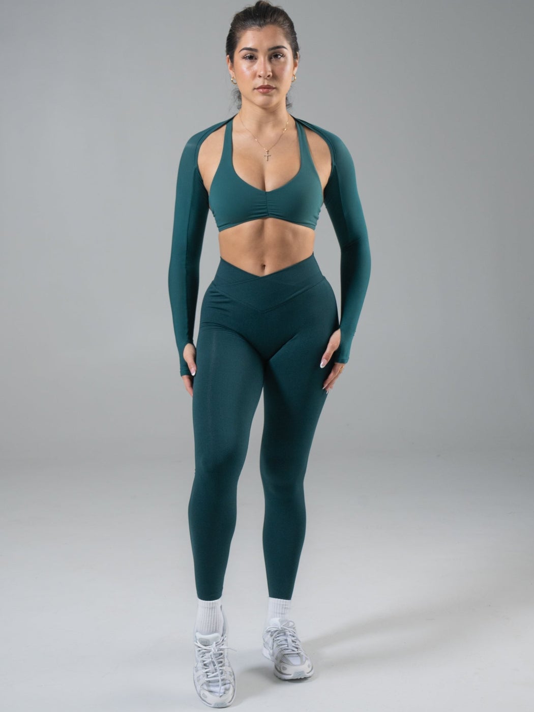 Teal High-Waisted Leggings with Long-Sleeve Crop Top Teal High-Waisted Leggings with Long-Sleeve Crop Top — Classy Green Leggings Outfit
