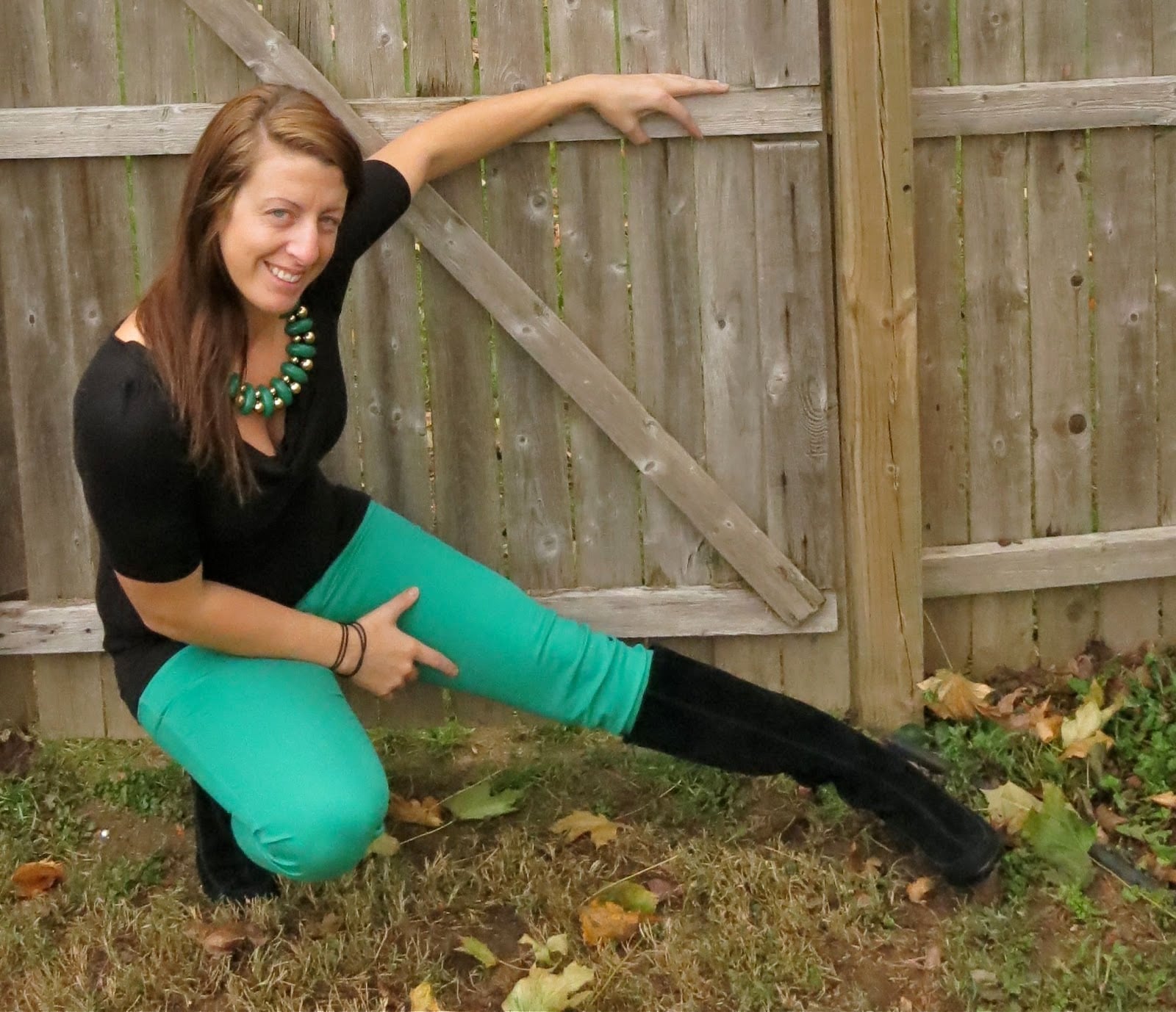 Bright Green Leggings with Black Top and Knee-High Boots Bright Green Leggings with Black Top and Knee-High Boots — Classy Green Leggings Outfit