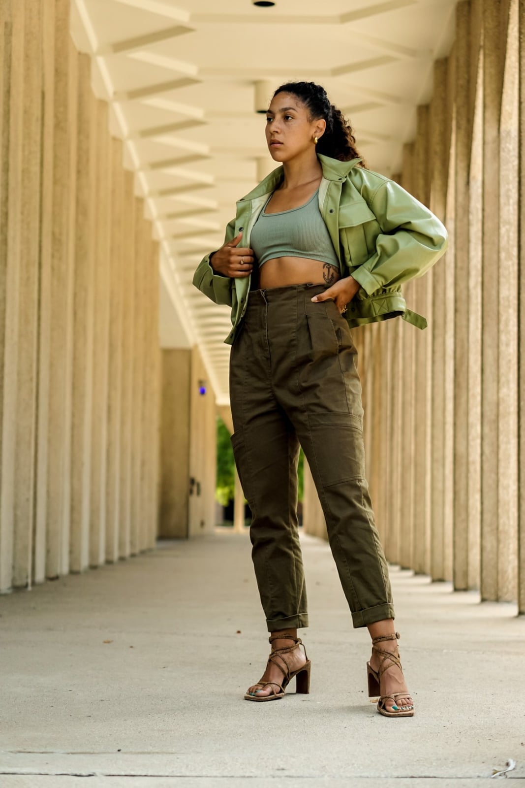 Light green cropped ribbed top with olive green cargo pants — Classy Green Top Outfits