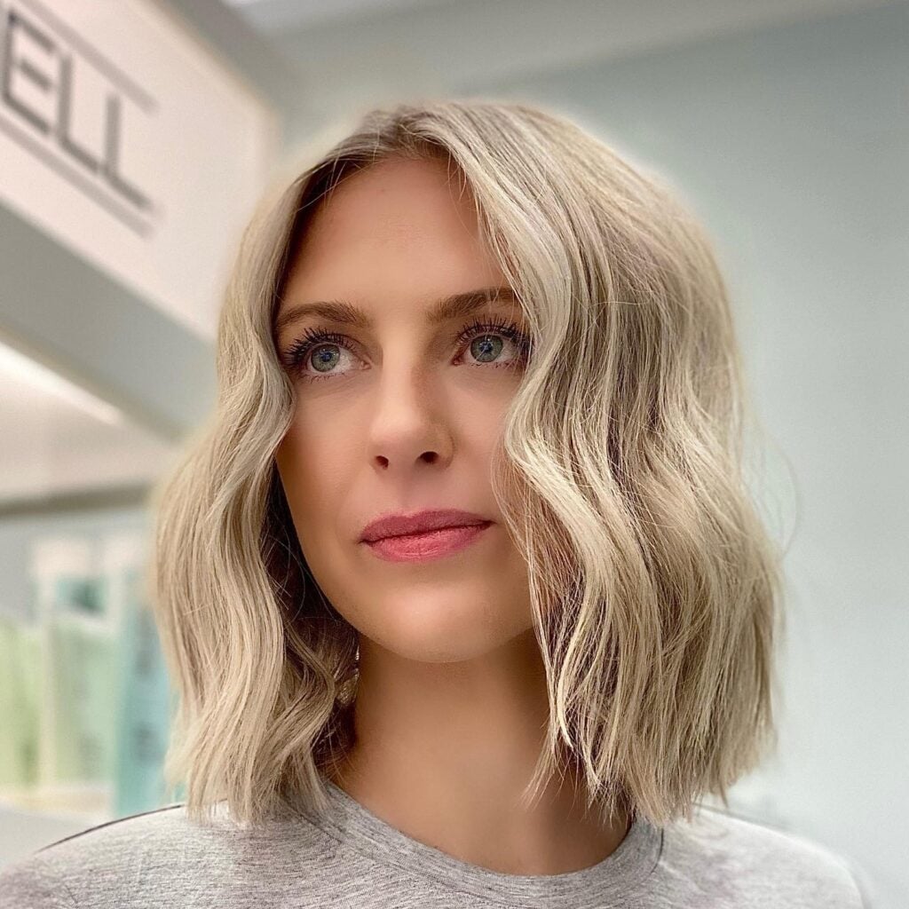 Platinum Blonde Lob With Root Shadow Platinum Blonde Lob With Root Shadow — Classy Hair Care Routine