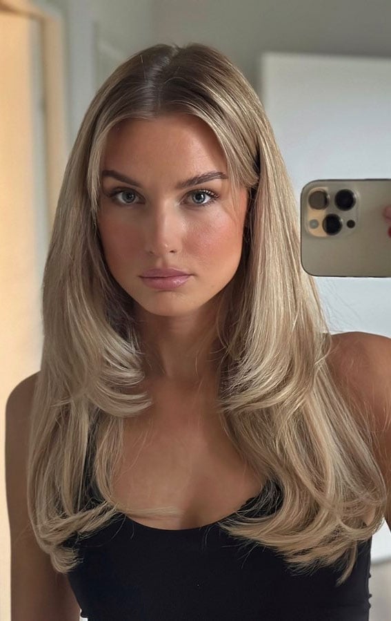 Collarbone Layers Curtain Bangs, Ash Blonde With Lighter Highlights Collarbone Layers Curtain Bangs, Ash Blonde With Lighter Highlights — Classy Hair Pictures