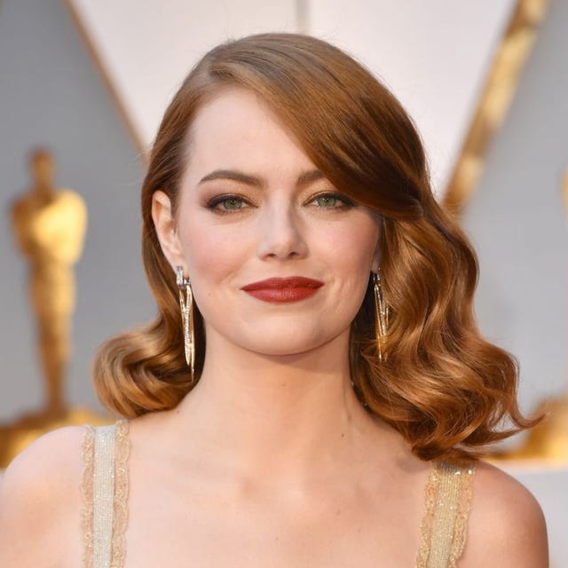 Shoulder-Length Lob With Soft Waves and Warm Highlights Shoulder-Length Lob With Soft Waves and Warm Highlights — Classy Hairstyles for Thick Hair