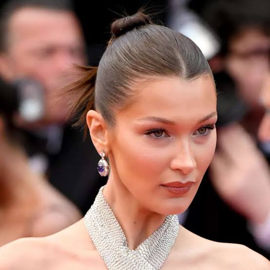 Sleek Mid-Back High Bun — Classy Hairstyles to Do