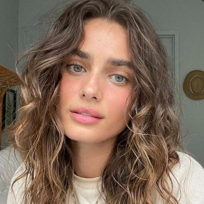 Air-Dried Collarbone Texture With Highlights — Classy Heatless Curls