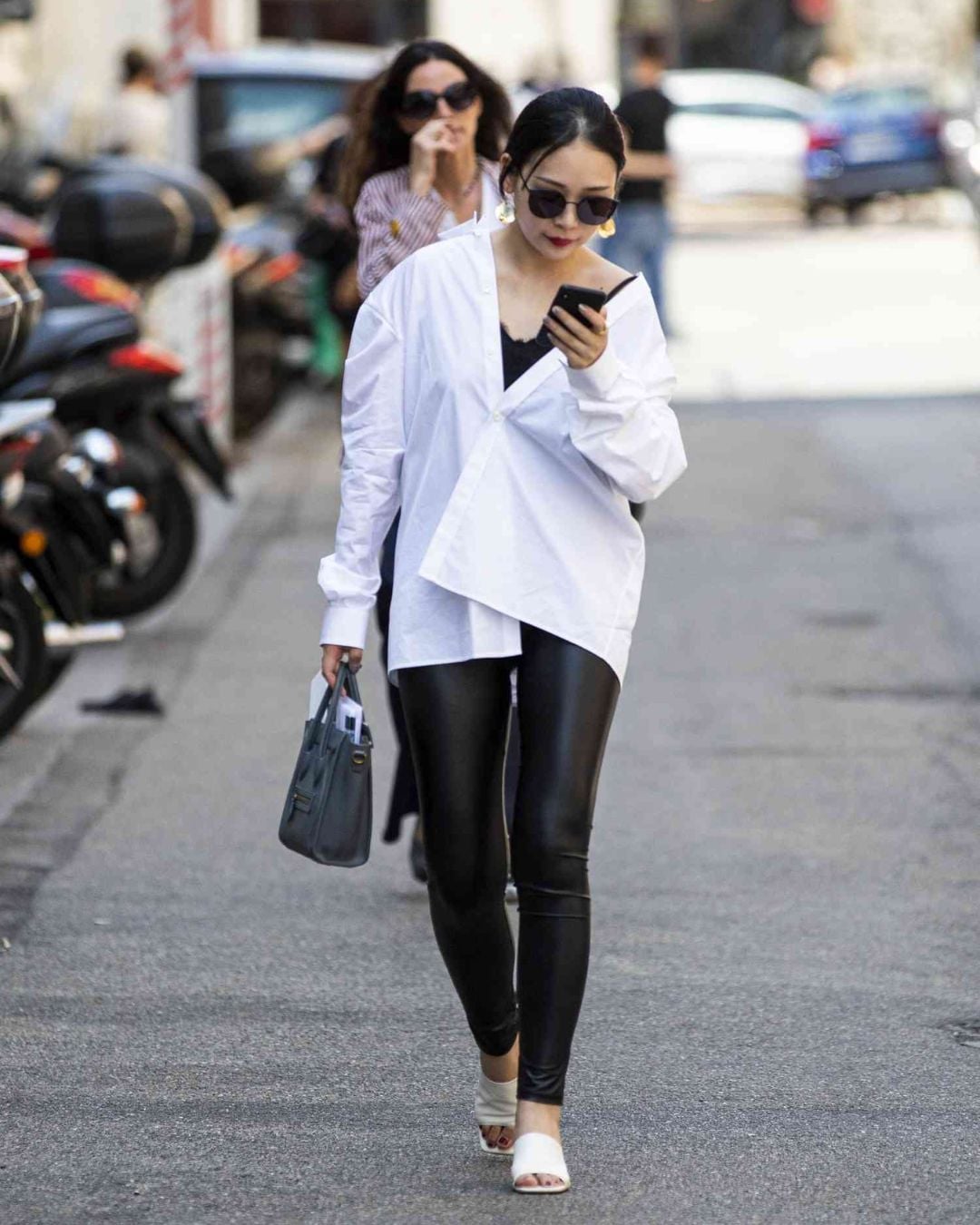 Oversized White Shirt and Slide Sandals with Leather-Like Leggings — Classy Leggings Outfits