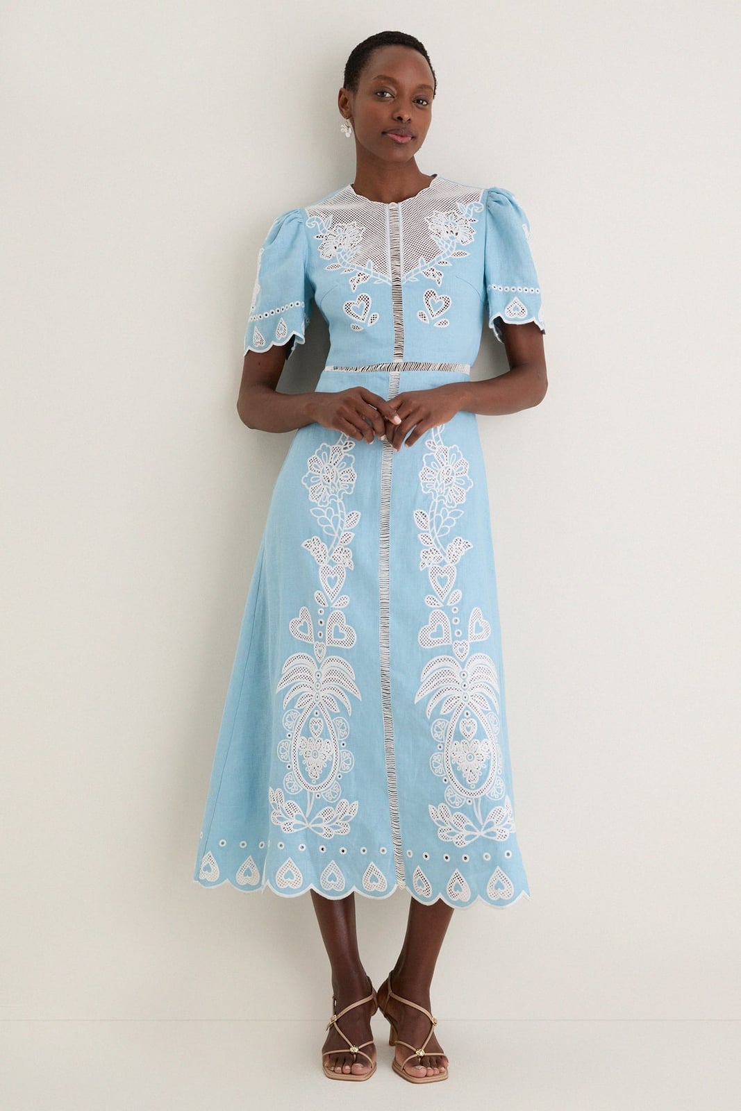 Light blue linen midi dress with puff sleeves and embroidery — Classy Light Blue Outfits