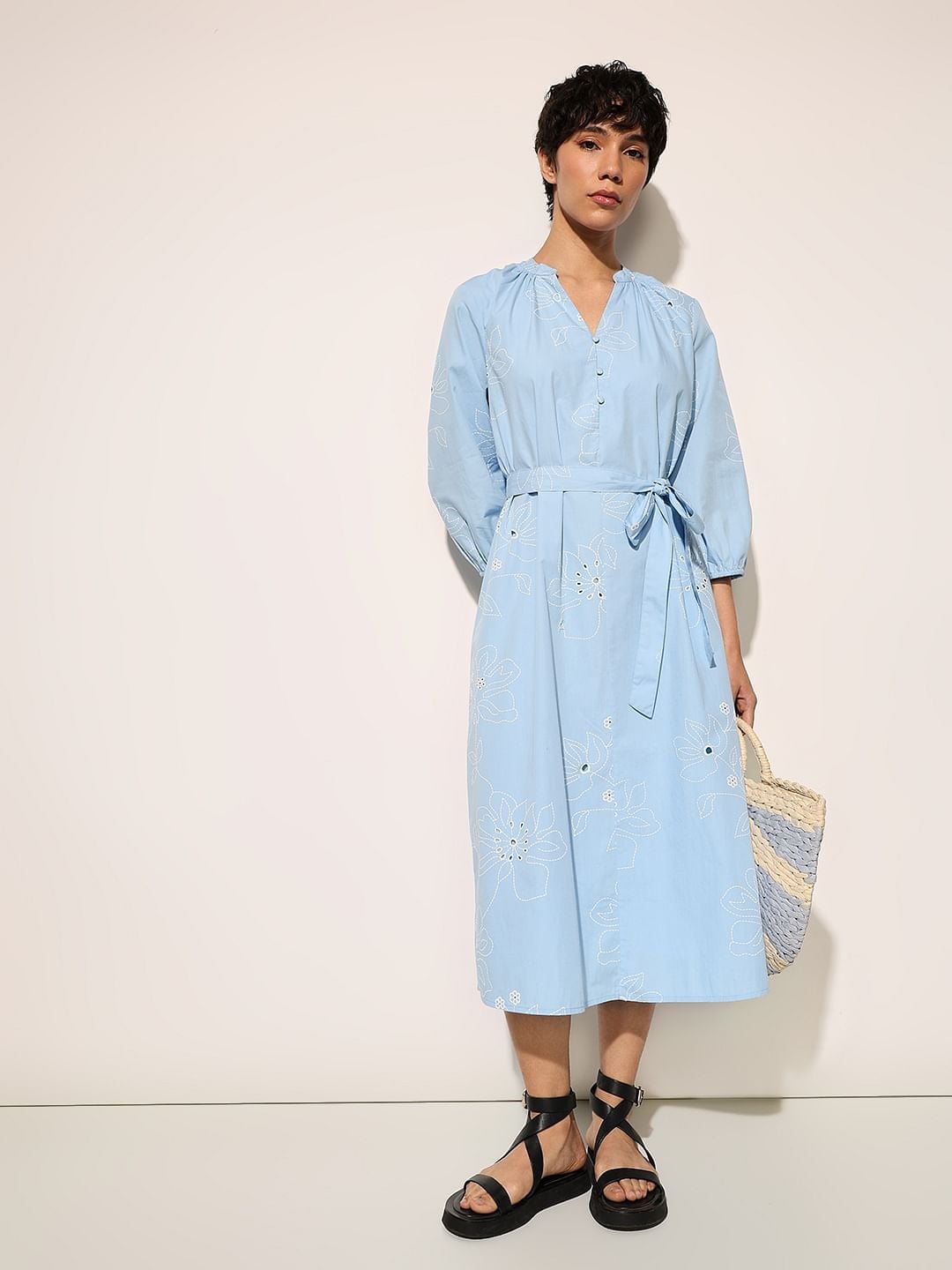 Light blue cotton midi dress with floral embroidery — Classy Light Blue Outfits
