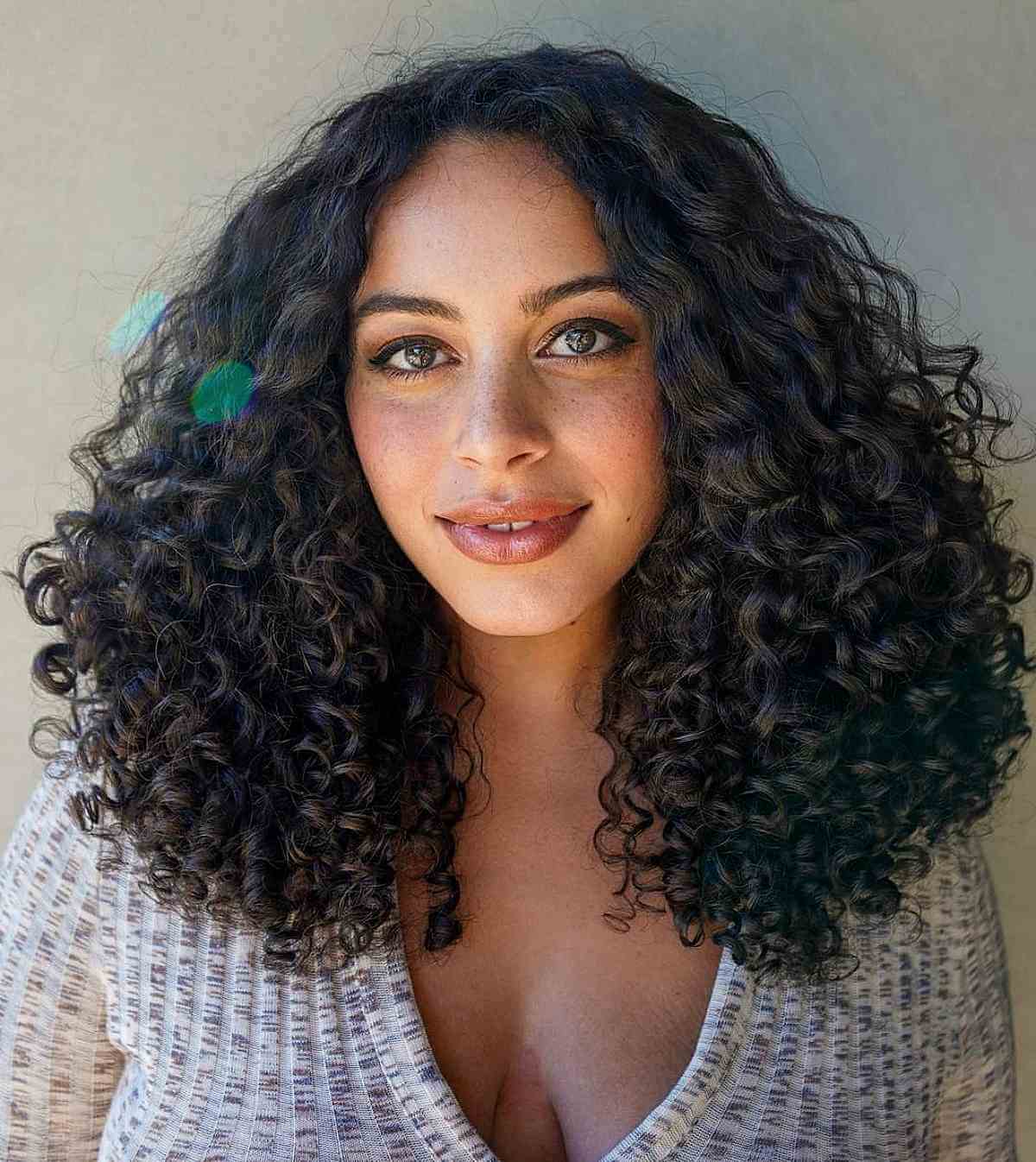 Collarbone Shag with Face Framing Bangs Collarbone Shag with Face Framing Bangs — Classy Medium Curly Hair