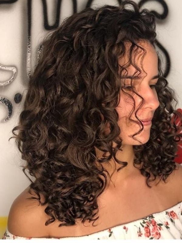 Shoulder Layered Bob with Defined Curls Shoulder Layered Bob with Defined Curls — Classy Medium Curly Hair