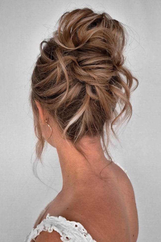 Voluminous Textured High Messy Bun — Classy Messy Bun Updo
