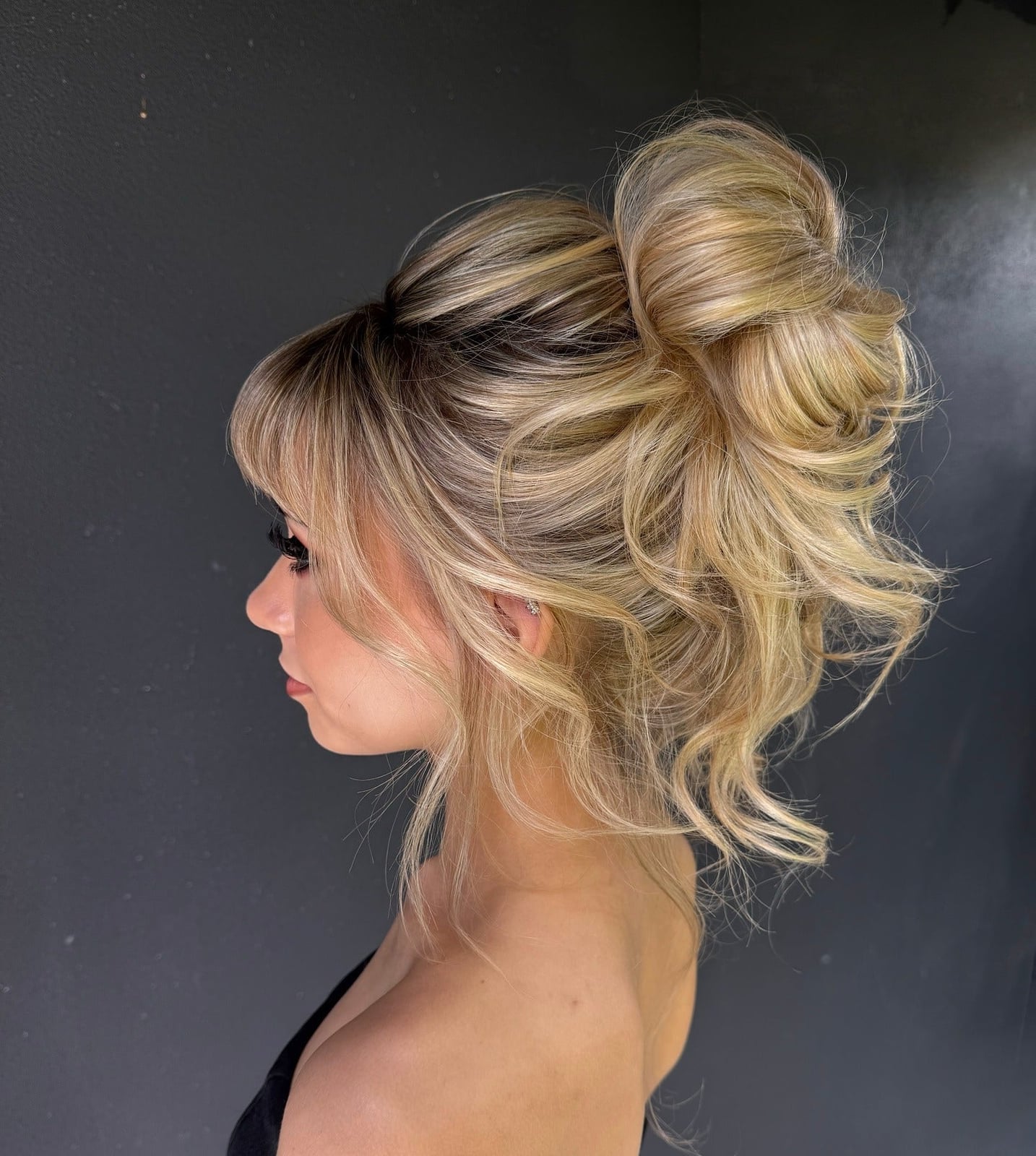 Voluminous Ash Blonde High Messy Bun with Long — Classy Messy Bun Updo