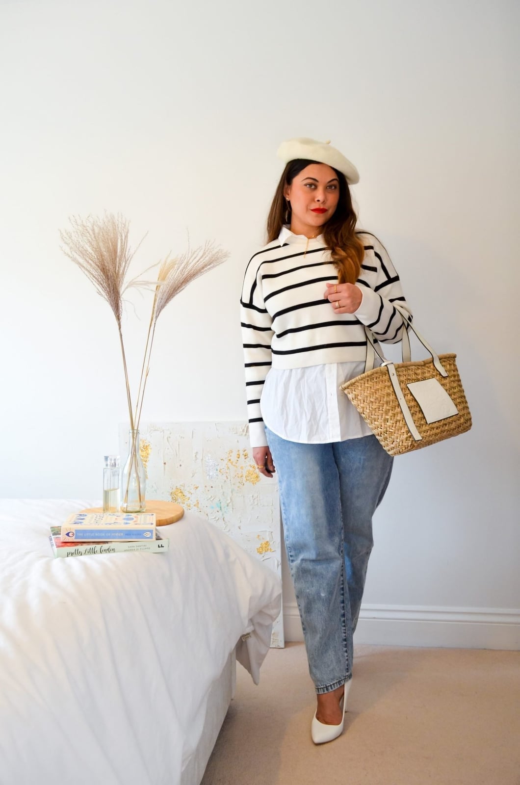 Striped Sweater And Beret With Mom Jeans Striped Sweater And Beret With Mom Jeans — Classy Mom Jeans Outfits