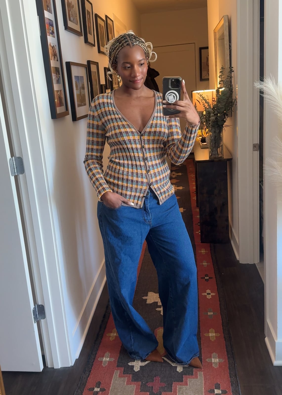 Plaid Cardigan With Wide Leg Jeans Plaid Cardigan With Wide Leg Jeans — Classy Mom Jeans Outfits
