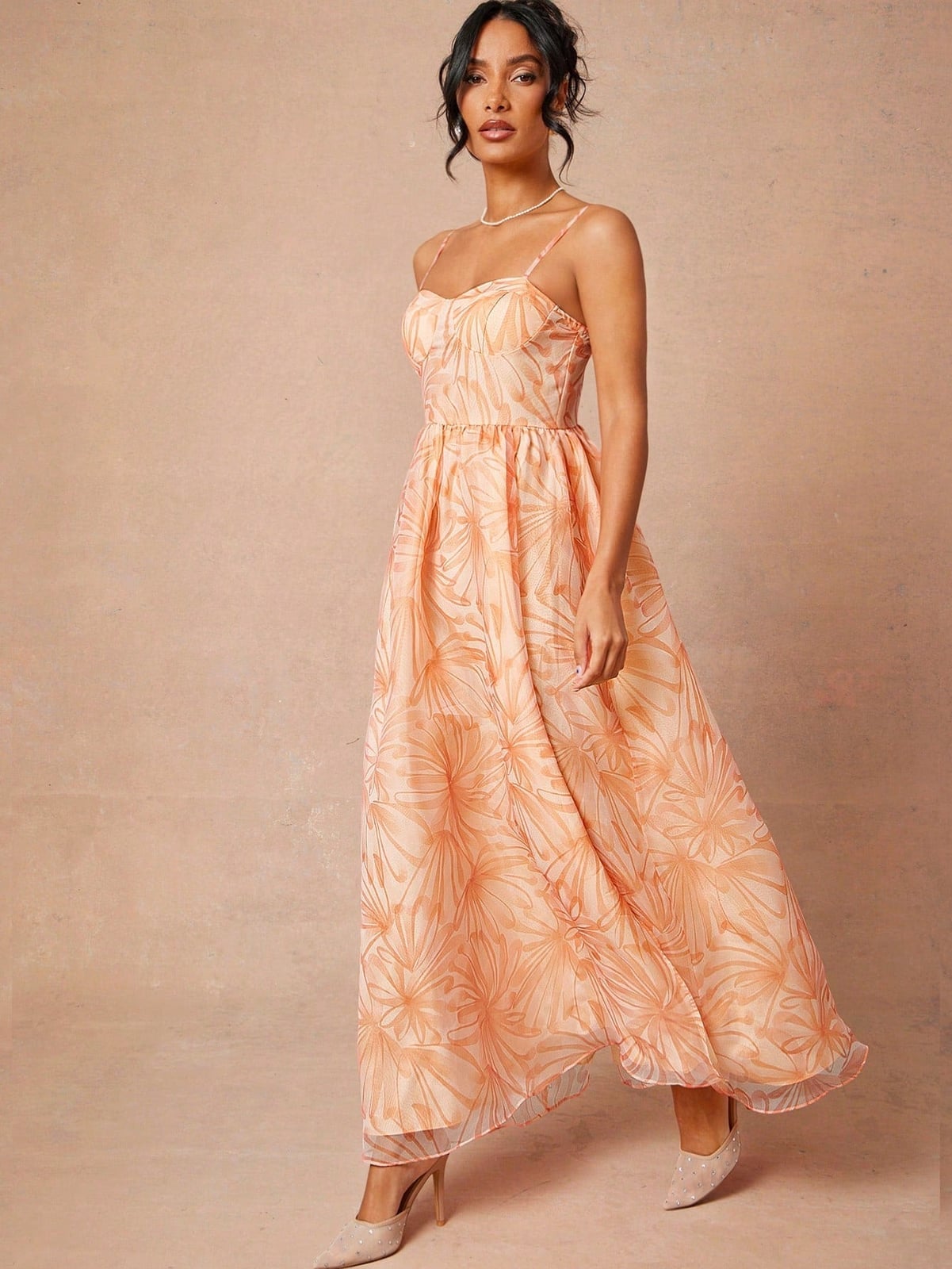 Peach and White Floral Maxi Dress with Sweetheart Neckline Peach and White Floral Maxi Dress with Sweetheart Neckline — Classy Necklines Dress