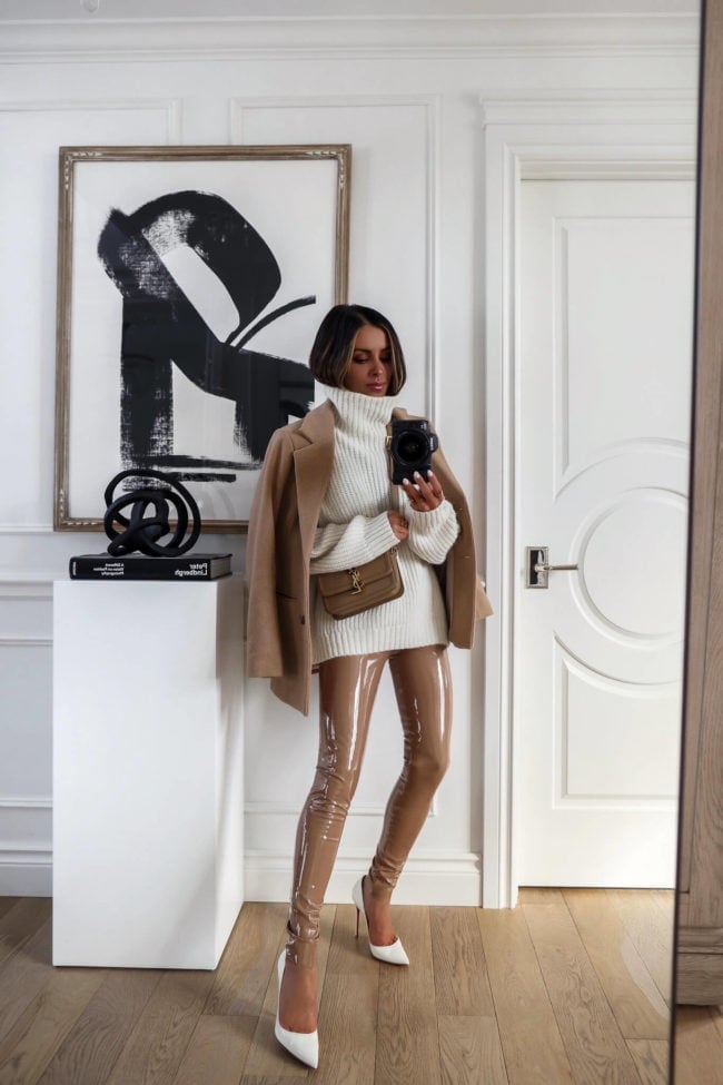 Cream turtleneck with patent vinyl leggings Cream turtleneck with patent vinyl leggings — Classy Night Outfits