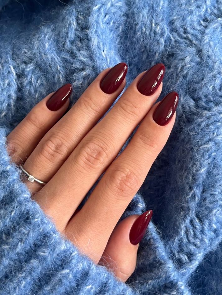 Deep Wine Red Glossy Short Almond Deep Wine Red Glossy Short Almond — Classy Red Almond Nails