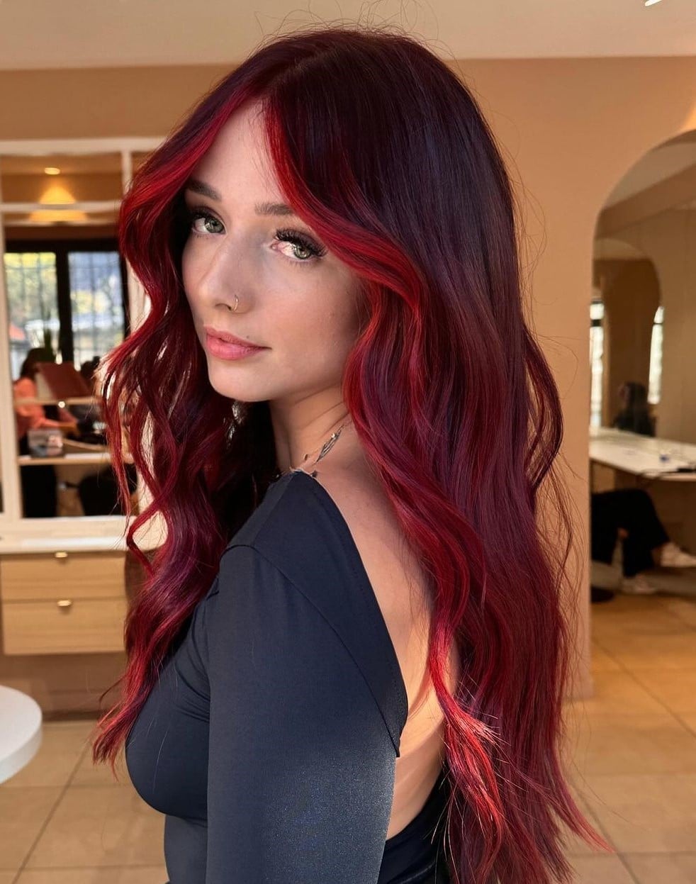 Strawberry Blonde Shoulder Layers with Red Undertones Strawberry Blonde Shoulder Layers with Red Undertones — Classy Red Hairstyles