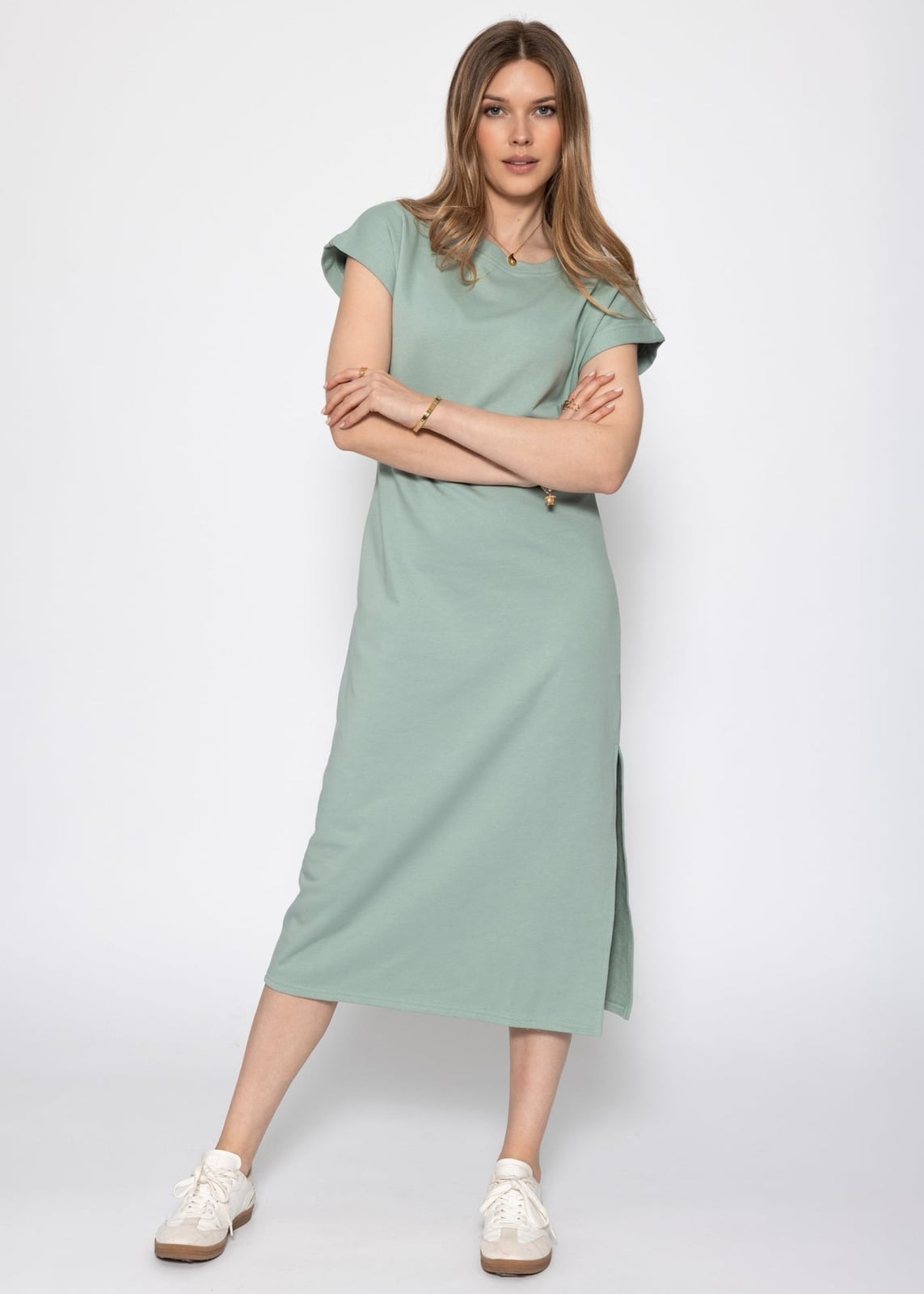 Sage green jersey midi dress with short sleeves and side slits — Classy Sage Green Dress