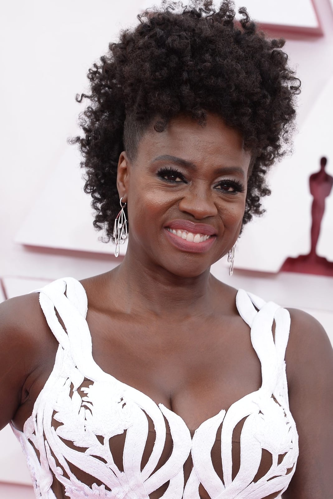 Shoulder Length Afro With Natural Volume Shoulder Length Afro With Natural Volume — Classy Short Curly Hair