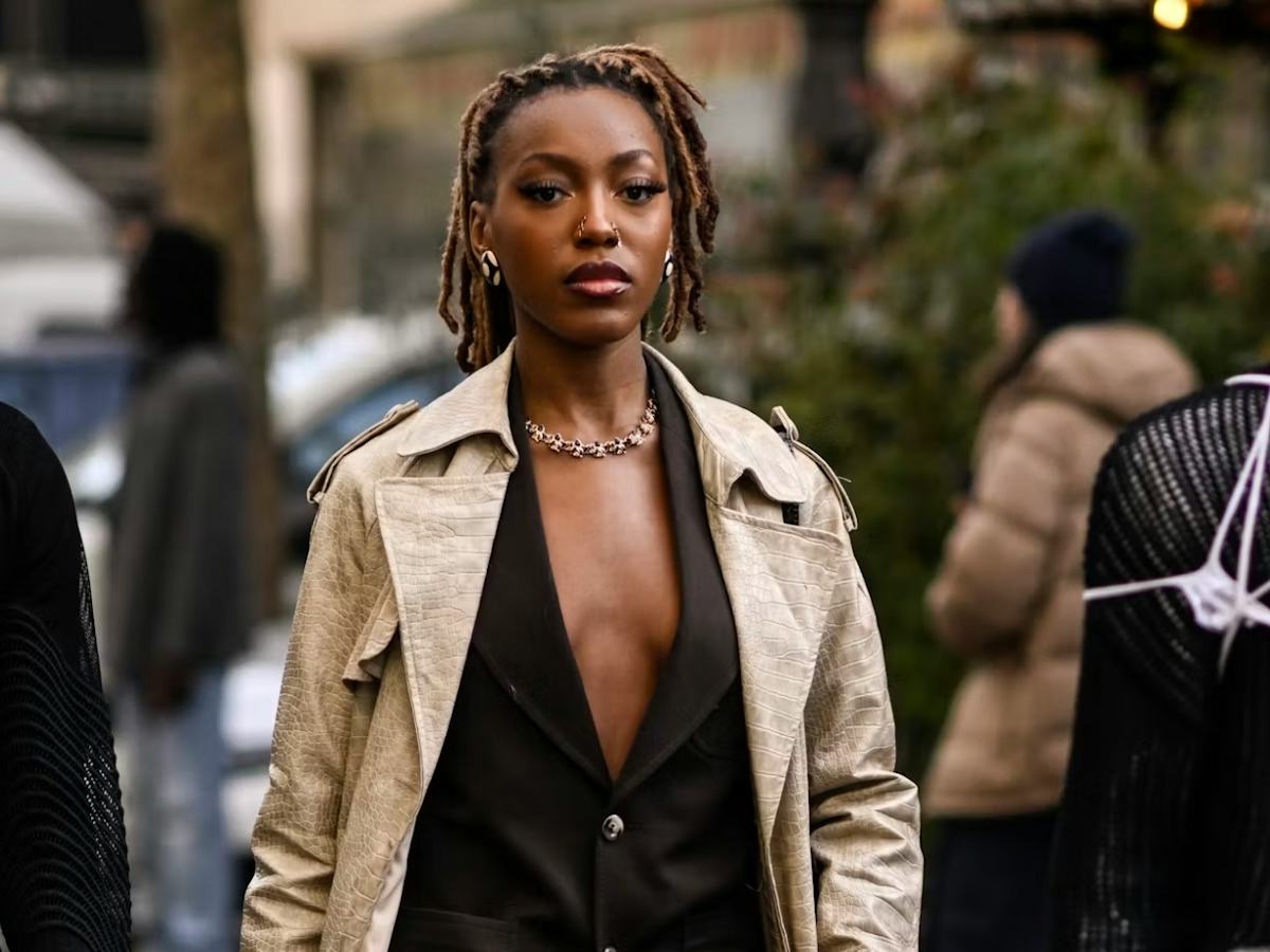 Chin Length Black Blonde Locs Blowout Chin Length Black Blonde Locs Blowout — Classy Short Locs