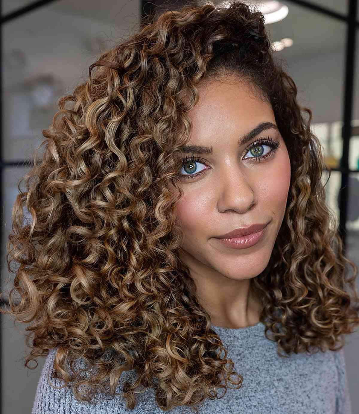 Layered Dark Brown Shoulder Length Curls With Highlights Layered Dark Brown Shoulder Length Curls With Highlights — Classy Shoulder Length Curly Hair