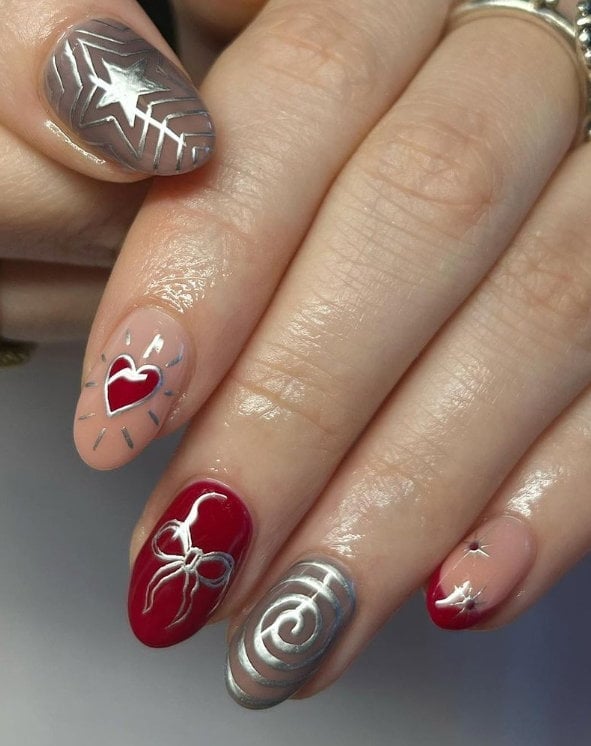 Polished Mirror Chrome Medium Almond Nails, серебряный Polished Mirror Chrome Medium Almond Nails, серебряный — Classy Silver Chrome Nails