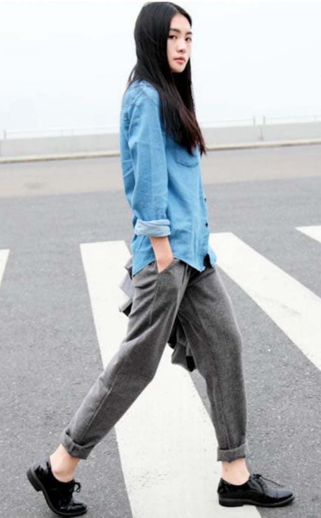 Gray Straight Leg Sweatpants With Blue Denim Shirt Gray Straight Leg Sweatpants With Blue Denim Shirt — Classy Sweatpants Outfits