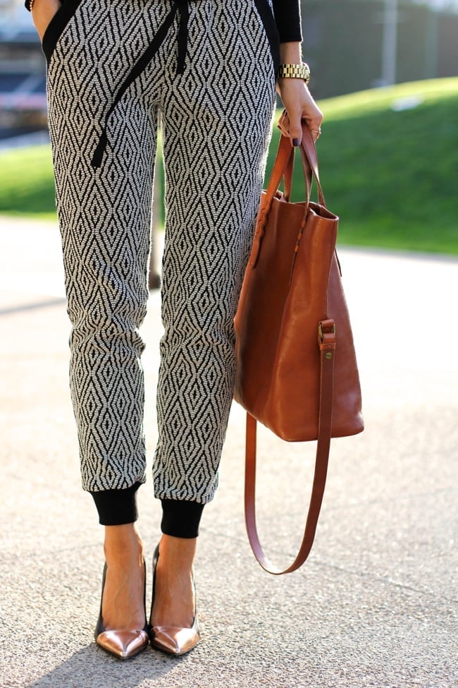 Geometric Print Sweatpants With Metallic Pumps Geometric Print Sweatpants With Metallic Pumps — Classy Sweatpants Outfits