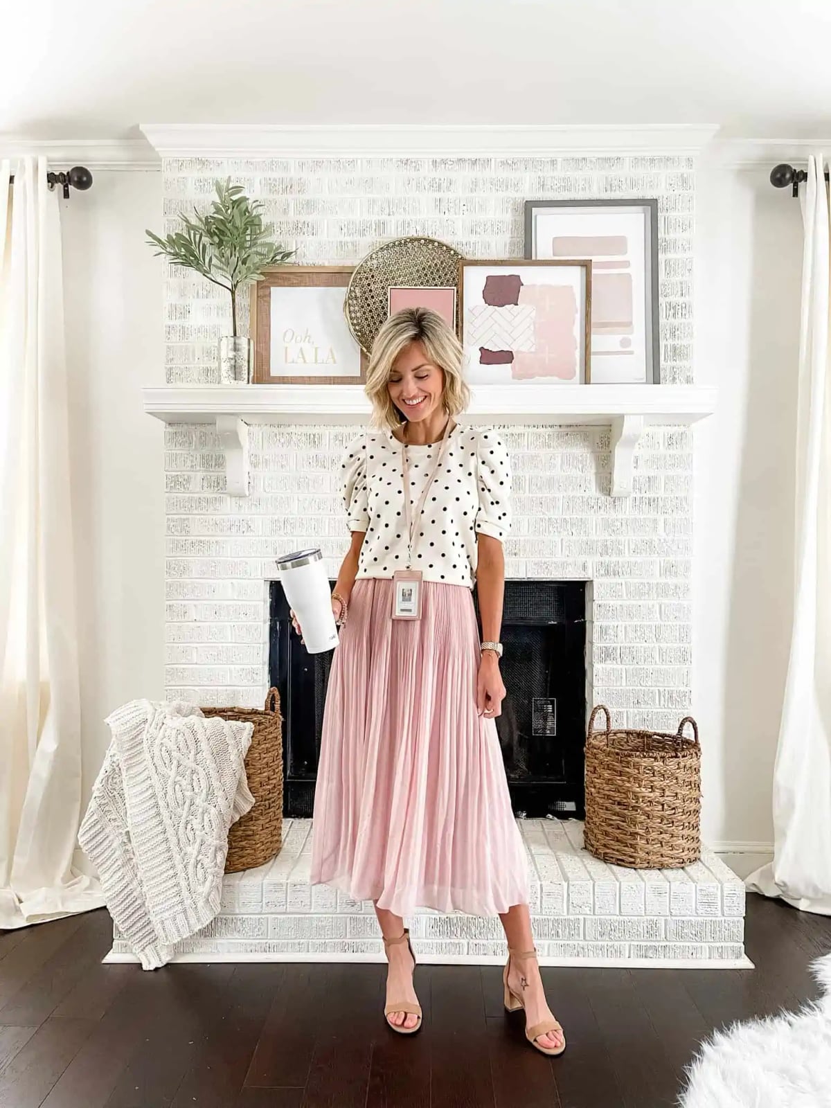 Polka Dot Puff Sleeve Top With Pink Pleated Skirt — Classy Teacher Outfits Elementary