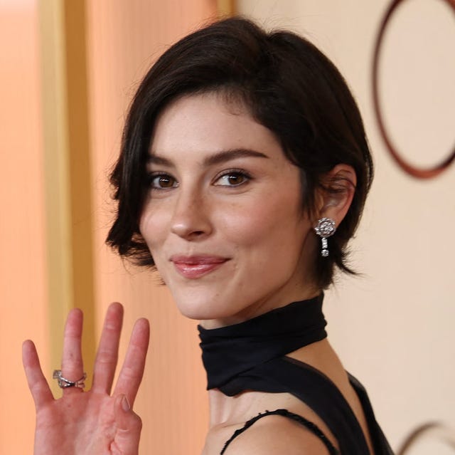 Chin Length Bob With Soft Waves — Classy Very Short Hair