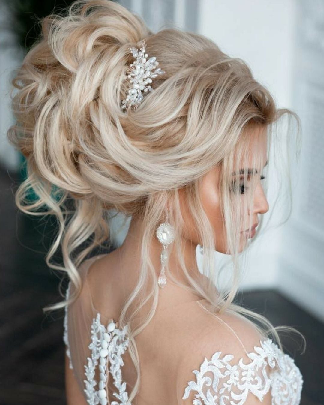 Voluminous Textured Updo With Loose Curls — Classy Wedding Hair