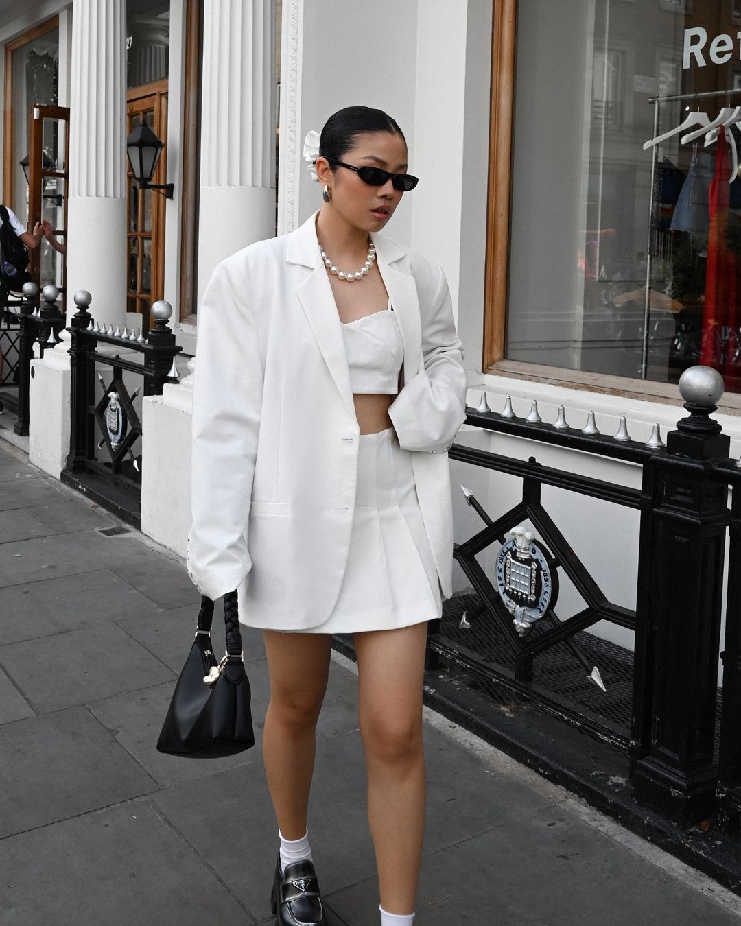 Oversized White Blazer Elevates Casual Separates — Classy Y2K Style