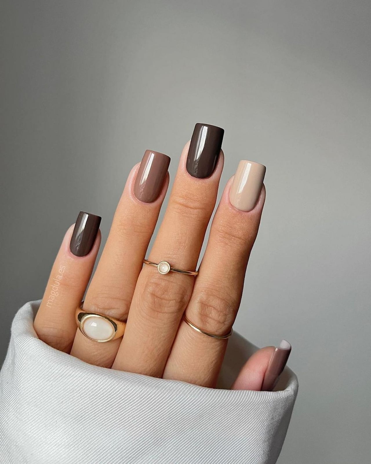 Almond Nails with Mixed Brown Patterns Almond Nails with Mixed Brown Patterns — Cute Brown Nails