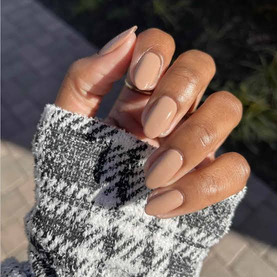 Milky Light Brown Oval Nails Milky Light Brown Oval Nails — Cute Brown Nails