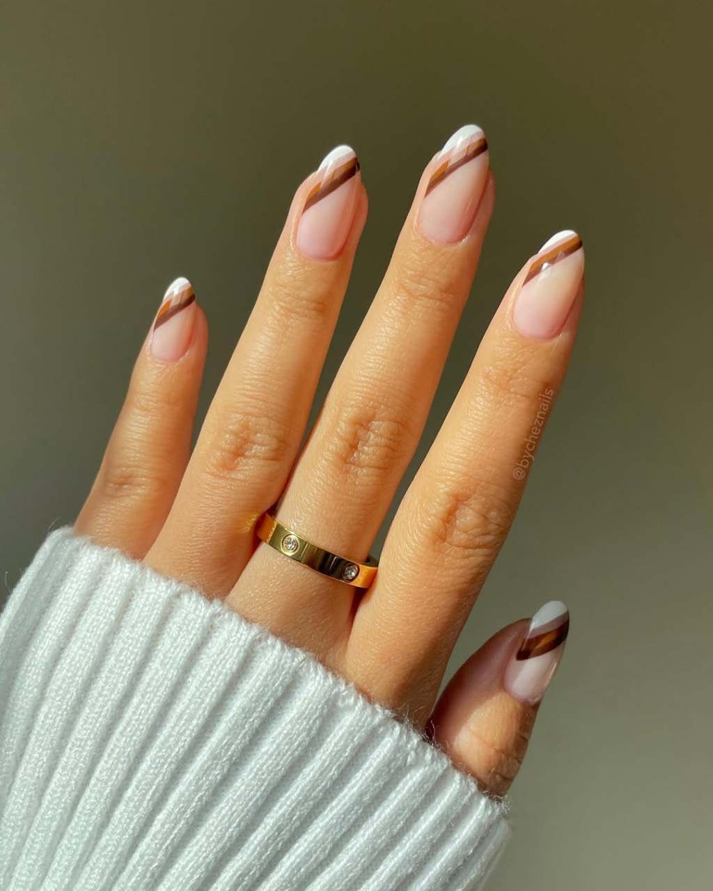 Short Almond Brown French Tips with White Lines Short Almond Brown French Tips with White Lines — Cute Brown Nails