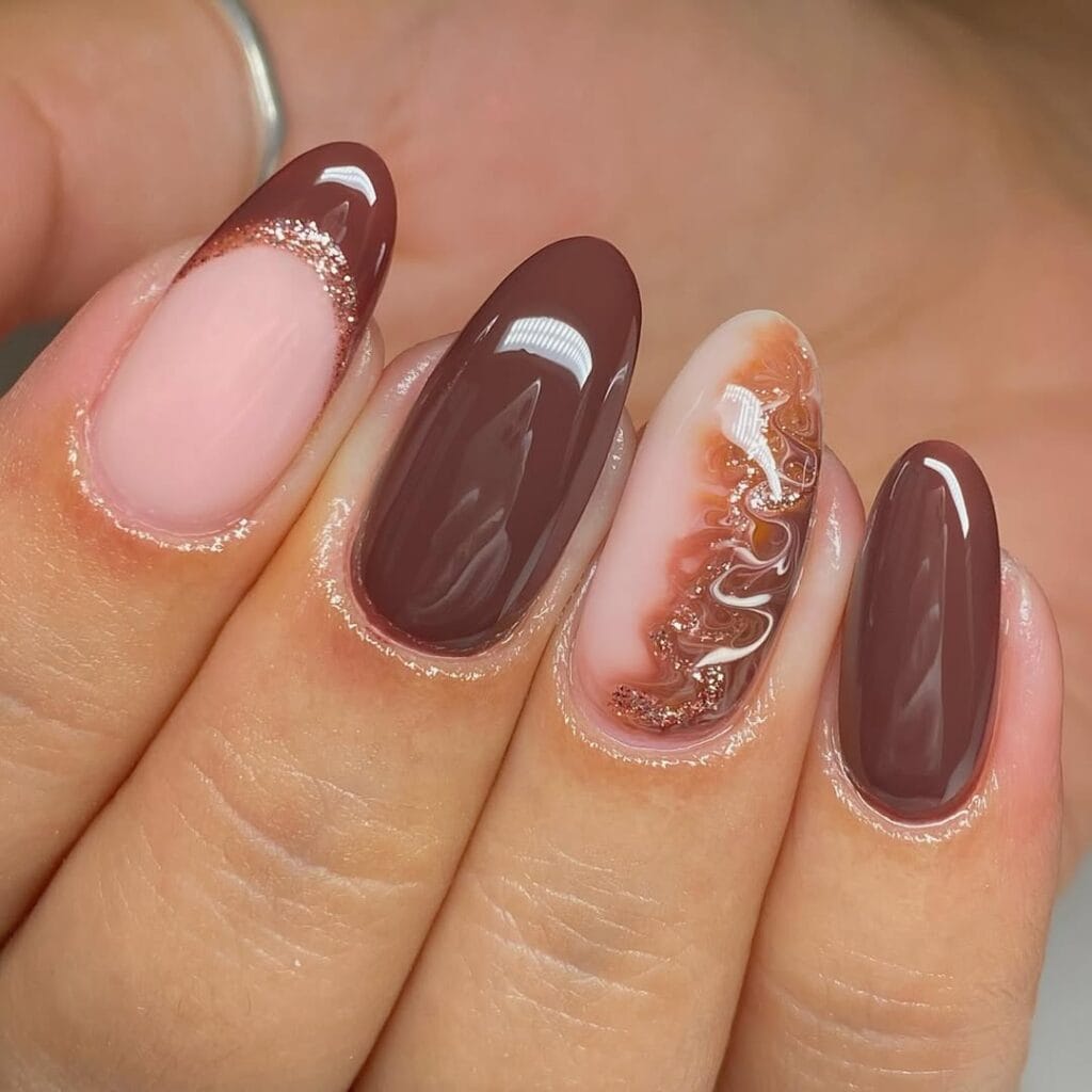 Medium Oval Rose Gold Glitter French Tip Medium Oval Rose Gold Glitter French Tip — Cute Brown Nails