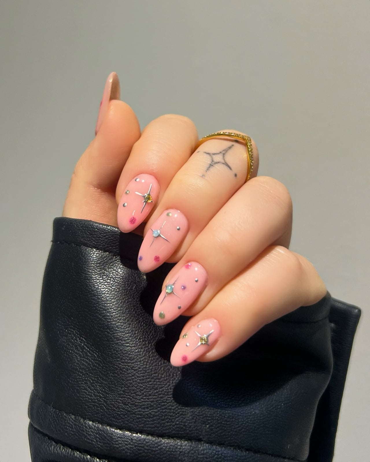 Scattered Rhinestone Pink Short Almond Nails — Cute Dip Nails