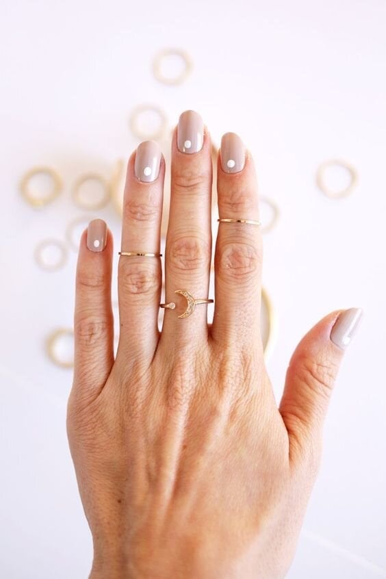 White Dot Glossy Short Square Nails — Cute Tan Nails