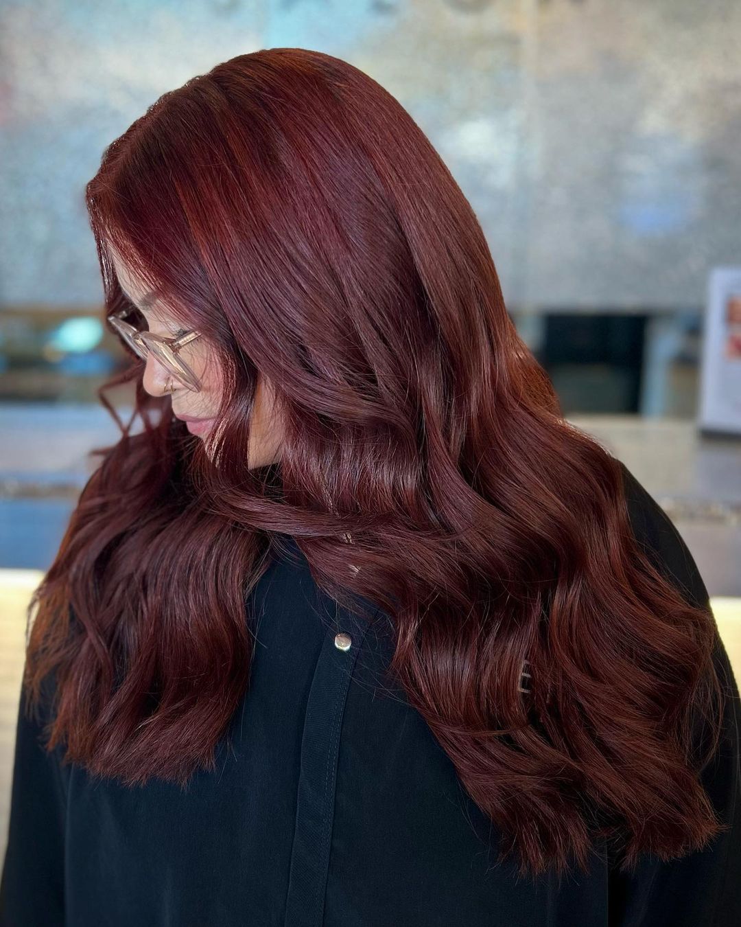 Lustrous Mid-Back Dark Auburn Waves, Wavy — Dark Auburn Hair